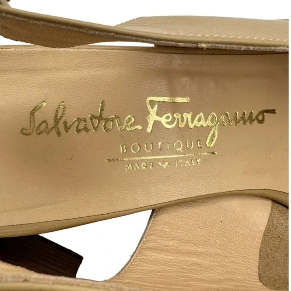 Salvatore Ferragamo Made in Italy Leather Women’s Sandals - Size: 8 1/2 B - Picture 12 of 16